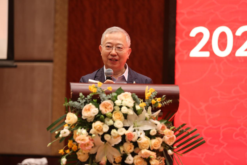 2024新澳门2024原料网1688